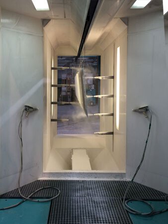 Sprühkabine mit automatischer Beschichtung